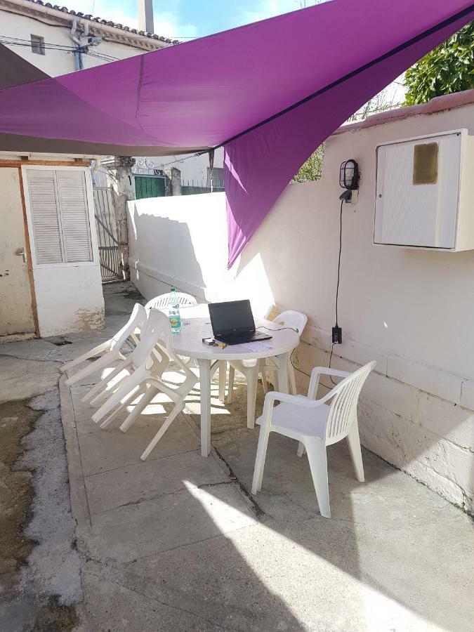 Maison Arles Apartment Exterior photo